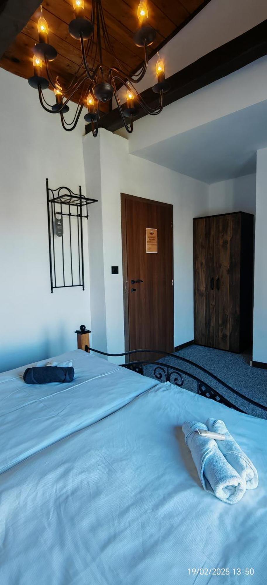 Hotel Plzensky Dvur Frýdek-Místek Esterno foto