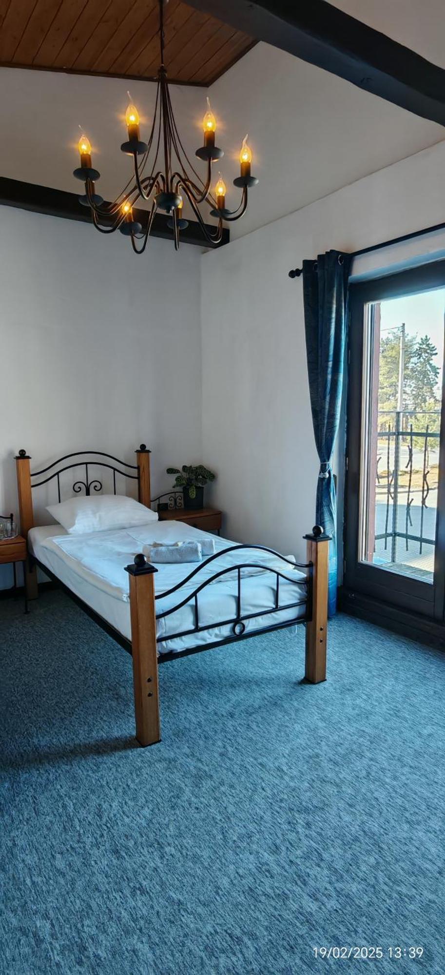 Hotel Plzensky Dvur Frýdek-Místek Esterno foto